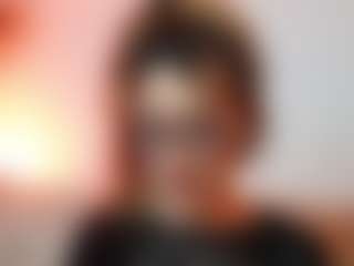 AileenAxa's Live Sex Cam Show