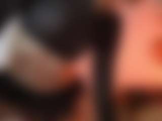AileenAxa's Live Sex Cam Show