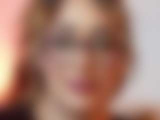 AileenAxa's Live Sex Cam Show