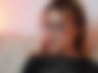 AileenAxa's Live Sex Cam Show