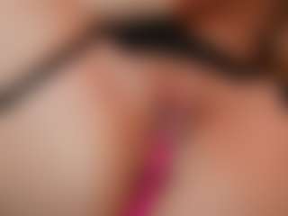 AileenAxa's Live Sex Cam Show