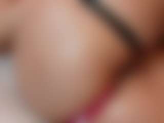 AileenAxa's Live Sex Cam Show