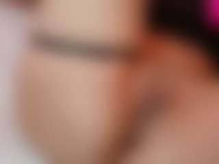 AileenAxa's Live Sex Cam Show