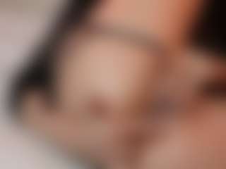 AileenAxa's Live Sex Cam Show