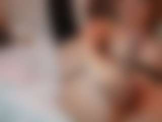 AileenAxa's Live Sex Cam Show