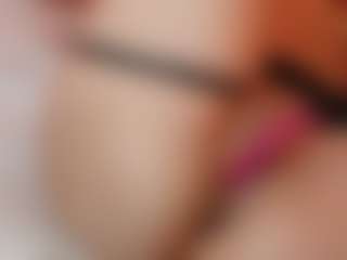 AileenAxa's Live Sex Cam Show