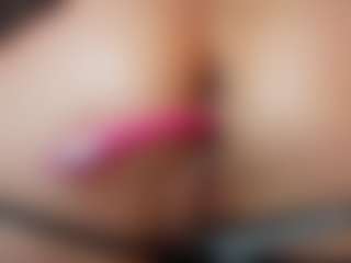 AileenAxa's Live Sex Cam Show