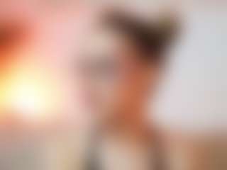 AileenAxa's Live Sex Cam Show