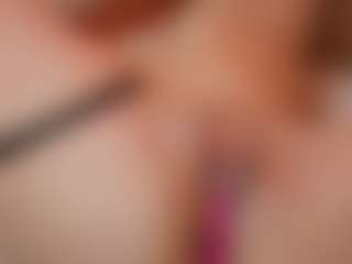 AileenAxa's Live Sex Cam Show