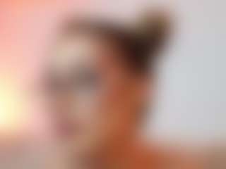 AileenAxa's Live Sex Cam Show