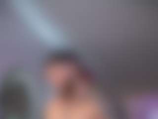 Show de cam en vivo con FrankFarrell - Sexting en Camsoda