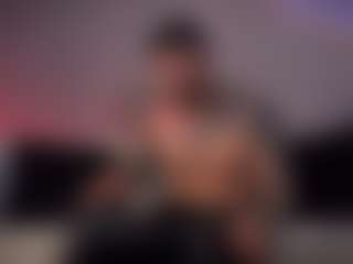 Live cam show with FrankFarrell - Tease on CSO-WL