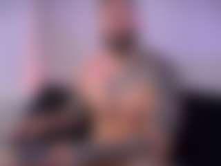 Live cam show with FrankFarrell - Spank on Camsoda