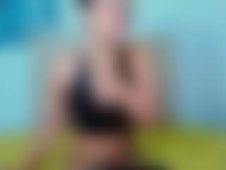 Live cam show with malikalena - Tease on Fling VIP Chat