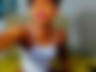 Live cam show with malikalena - Average on Soda Cam