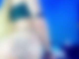 Live cam show with 01-Brendaa - No Smoking on Strip Flash - Live Sex Shows