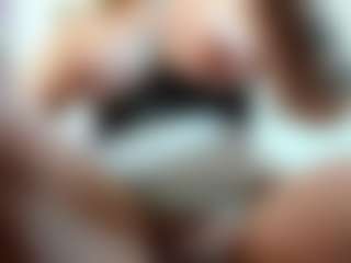 AlenaRios's Live Sex Cam Show
