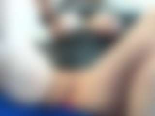 Live cam show with AlenaRios - Spank on SinfulBabes
