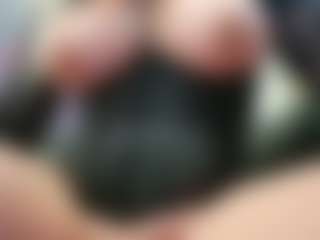 AlenaRios's Live Sex Cam Show