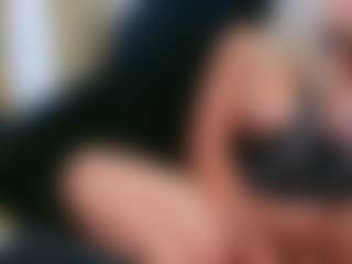 Live cam show with AlenaRios - Average on Camsoda