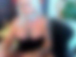 Live cam show with AlenaRios - Average on slutload