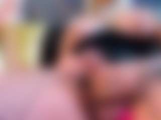 Live cam show with AlenaRios - Cumshot on Sweet Sext