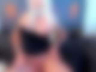 Live cam show with AlenaRios - Smoking on infinitiblacc.com