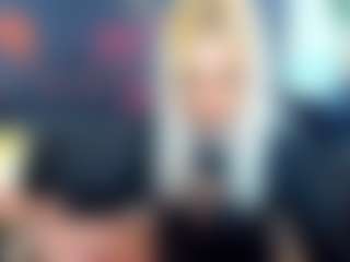 Live cam show with AlenaRios - Average on Dare Cams