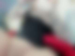 Live cam show with AlenaRios - Roleplay on Camsoda