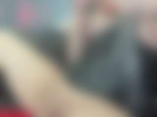 Live cam show with AlenaRios - Brown Eyes on Dare Cams