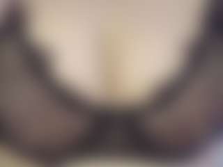 Tate's Live Sex Cam Show