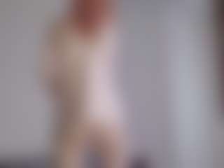 Live cam show with Tate - Red Hair on SpunkLive