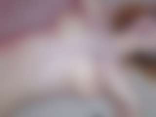 Live cam show with Tate - Smoking on livesuperchat.net