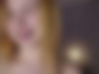 Live cam show with Tate - Smoking on Camsoda