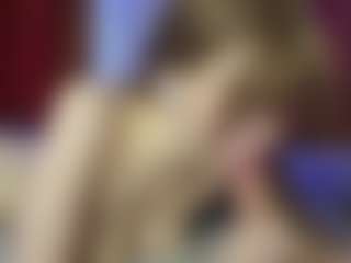 Live cam show with Tate - Smoking on PervPlay.com