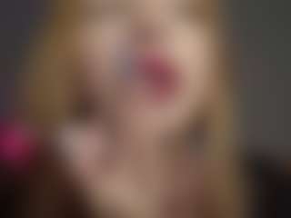 Live cam show with Tate - Blue Eyes on slutload