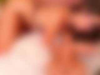Live cam show with lissafeniix - Latina on StripNow | colombia