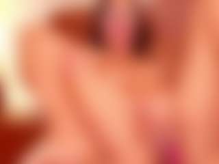 Live cam show with lissafeniix - Striptease Latina on Camsoda | colombia