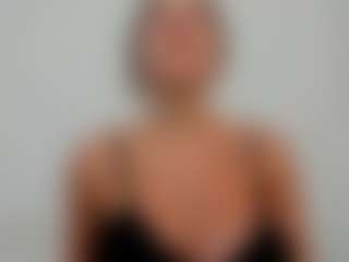 Live cam show with MiiaPonss - Role Play on luckytryst.com