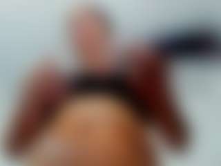 MiiaPonss's Live Sex Cam Show