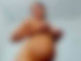 Live cam show with MiiaPonss - HD Brown Hair on Dare Cams