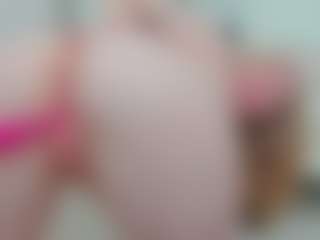 Sundy-Rose's Live Sex Cam Show
