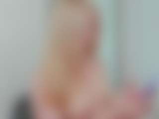 Sundy-Rose's Live Sex Cam Show