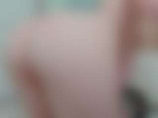 Sundy-Rose's Live Sex Cam Show