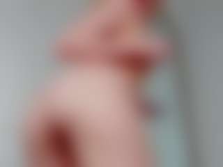 Sundy-Rose's Live Sex Cam Show