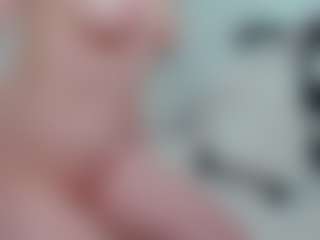 Sundy-Rose's Live Sex Cam Show