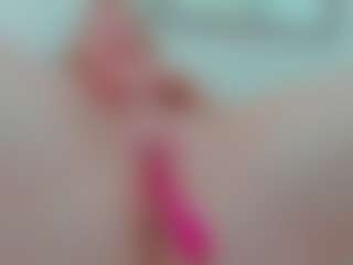 Live cam show with Sundy-Rose - Butt Plug on Camsoda