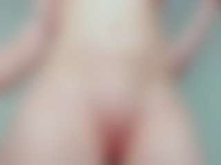 Live cam show with Sundy-Rose - Striptease on AdultVida.com