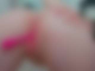 Live cam show with Sundy-Rose - Deepthroat on camwithhim.com