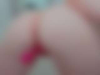 Live cam show with Sundy-Rose - Sexy on Camming Site